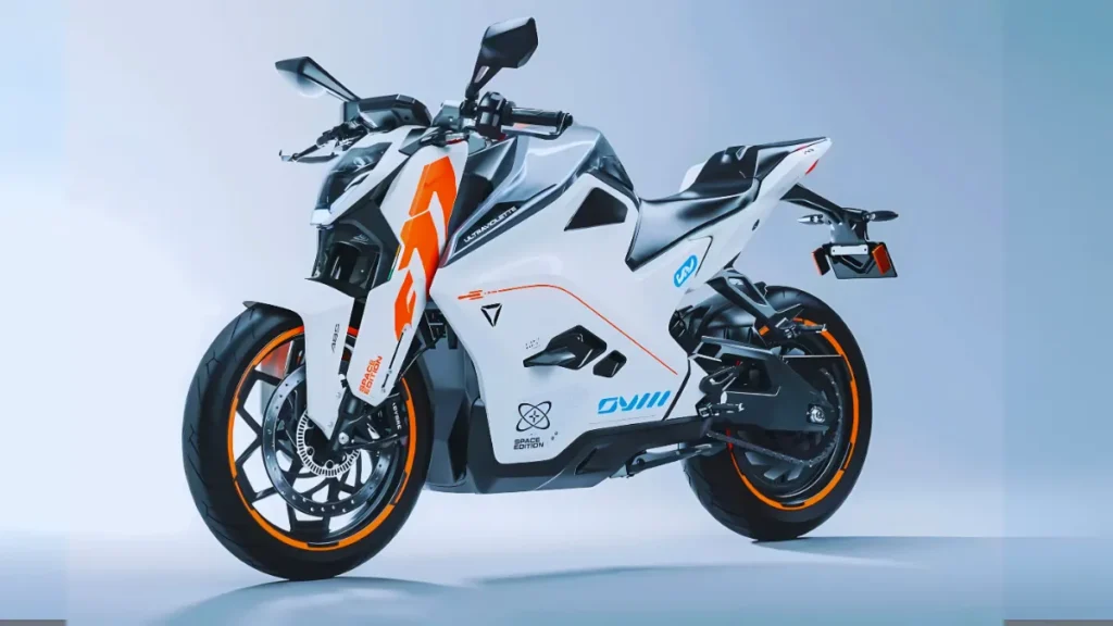 Revolt RV 400